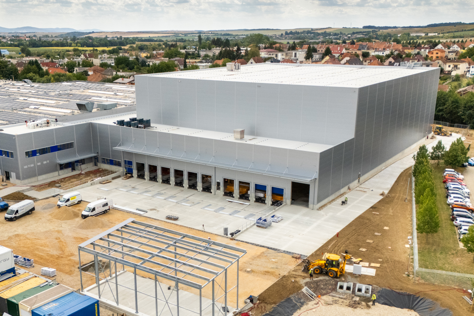 Výrobno-skladový areál HELLA - Bánovce nad Bebravou